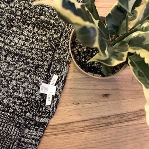 BRAND NEW Victoria Secret Knit Scarf